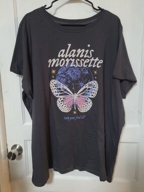 New Alanis Morissette Charcoal Tee 4x